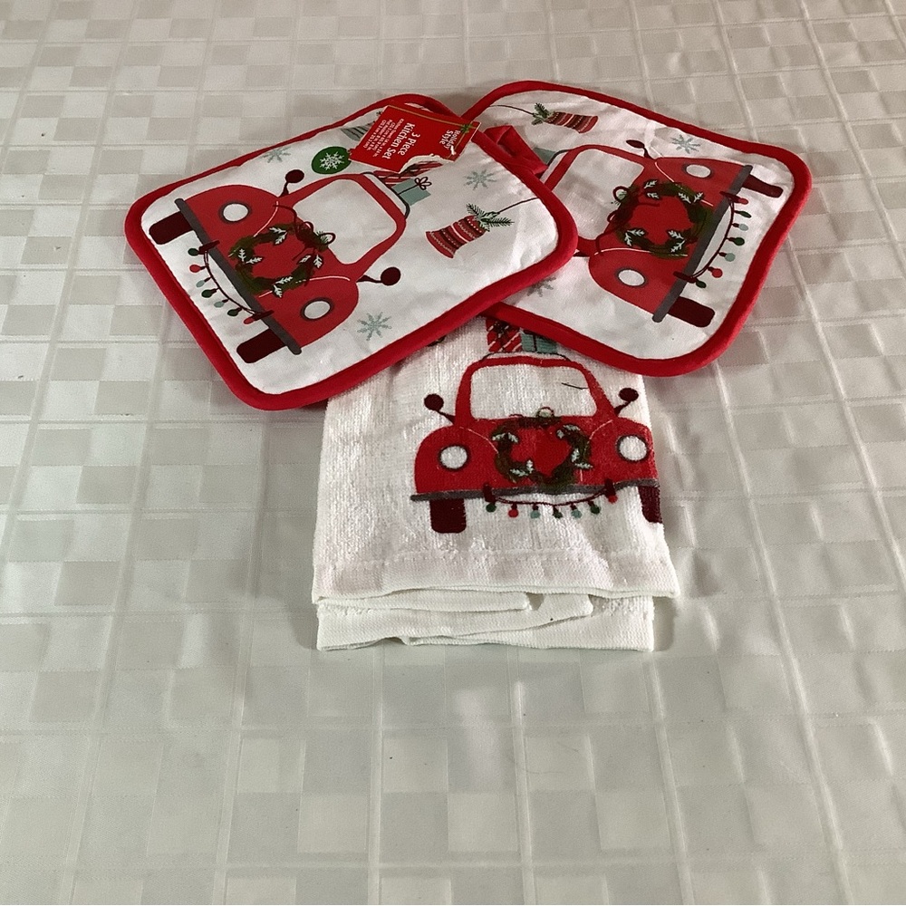 💜 New 3 piece Christmas kitchen set